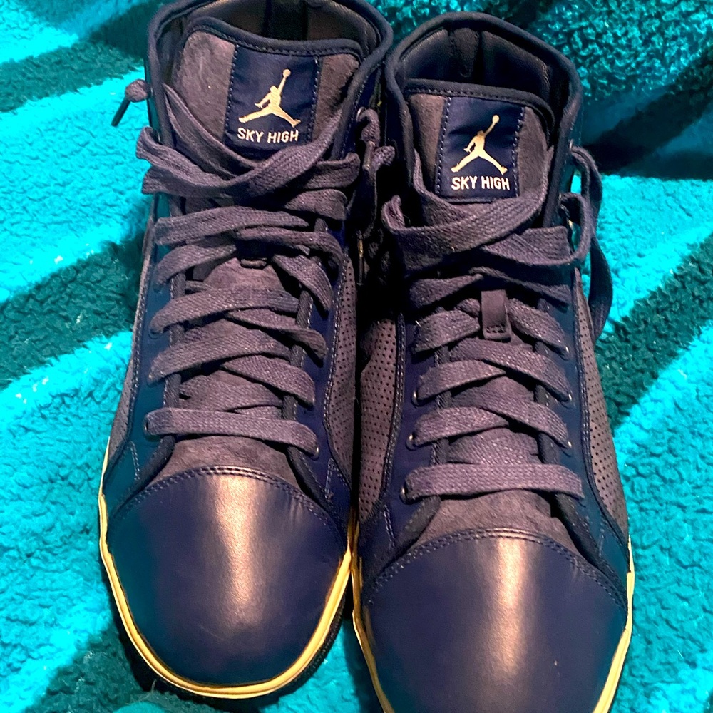 Jordan’s size12